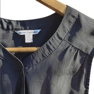 American Eagle Outfitters Black Sleeveless Button Front Sheer Blouse